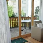 Chesa Semnadur H5 By Interhome