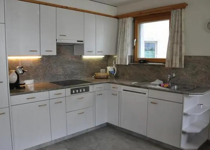 Appartement Chesa Semnadur H5 By Interhome